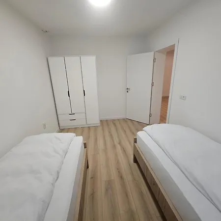 Joyrentall Apartman *